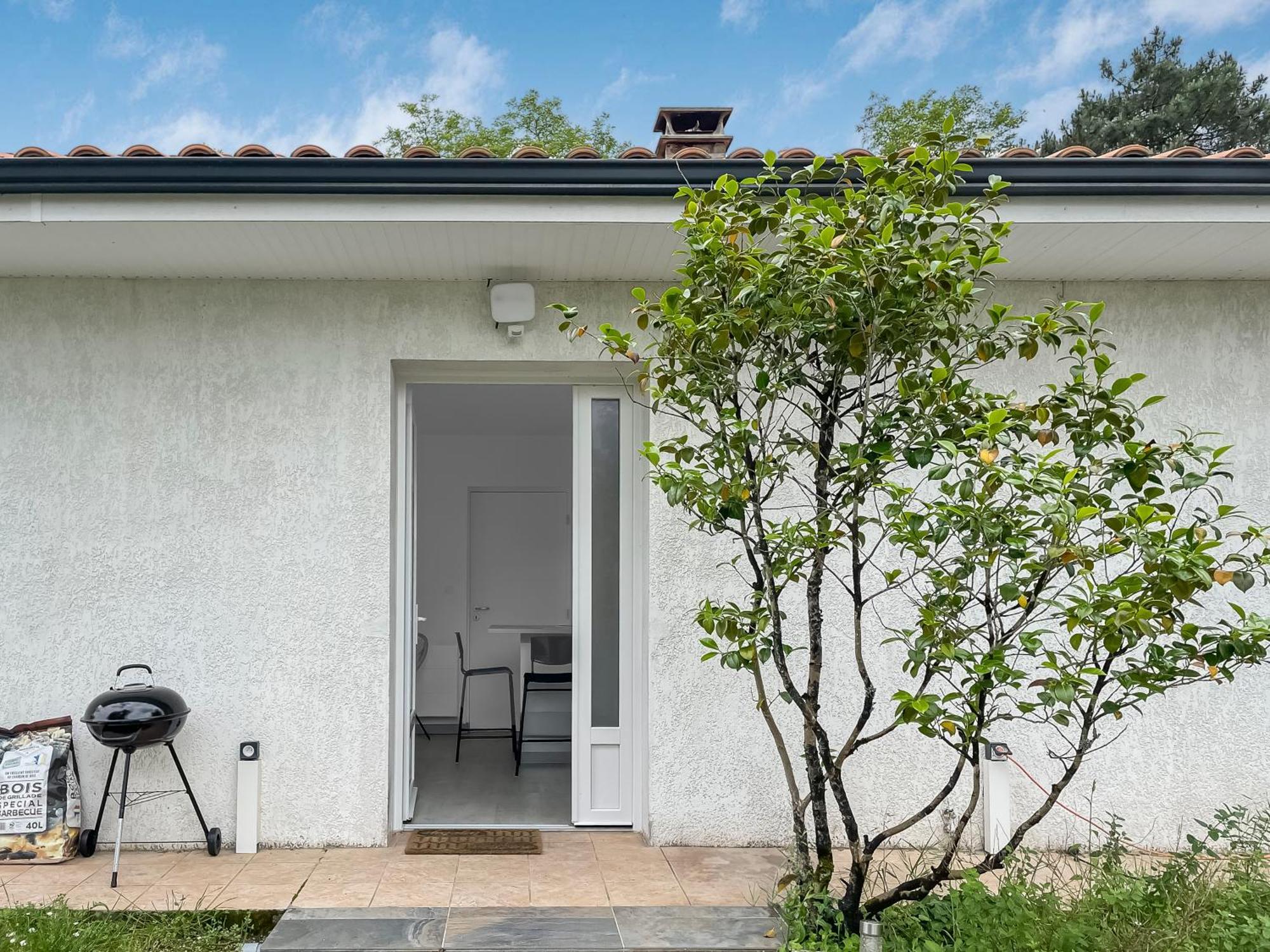Entre Bordeaux Et L'atlantique Avec Jardin Apartment